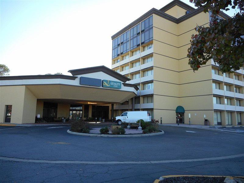 Quality Inn Near Hampton Coliseum Екстериор снимка