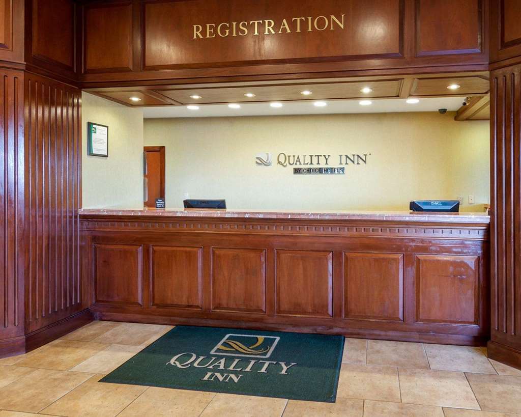 Quality Inn Near Hampton Coliseum Интериор снимка