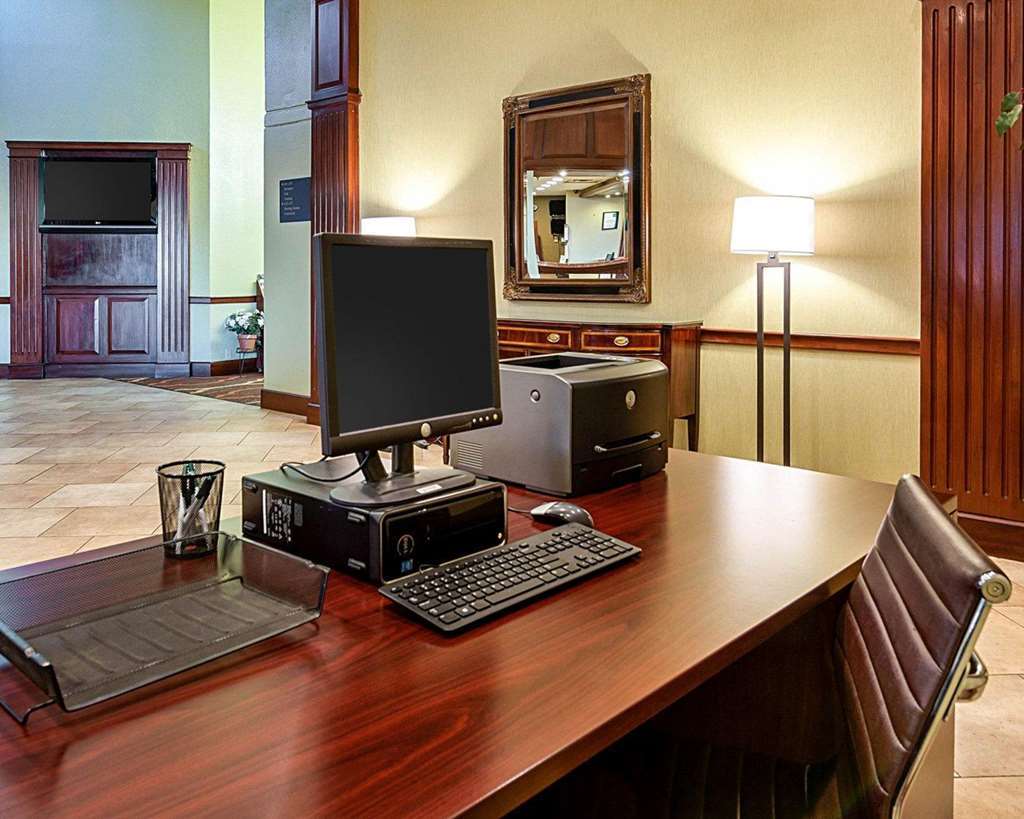 Quality Inn Near Hampton Coliseum Съоръжения снимка
