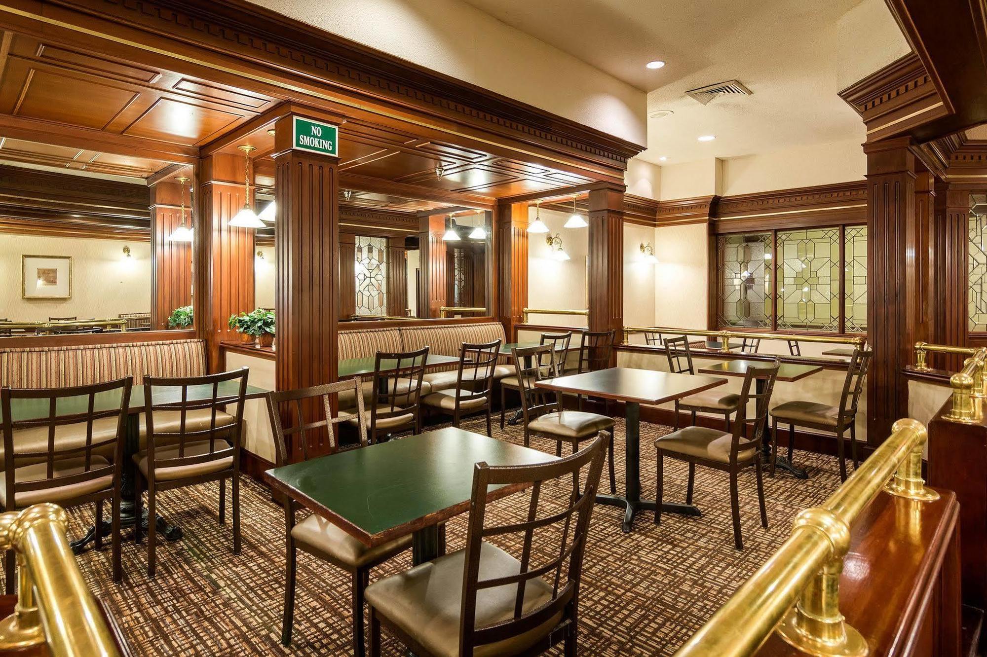 Quality Inn Near Hampton Coliseum Екстериор снимка