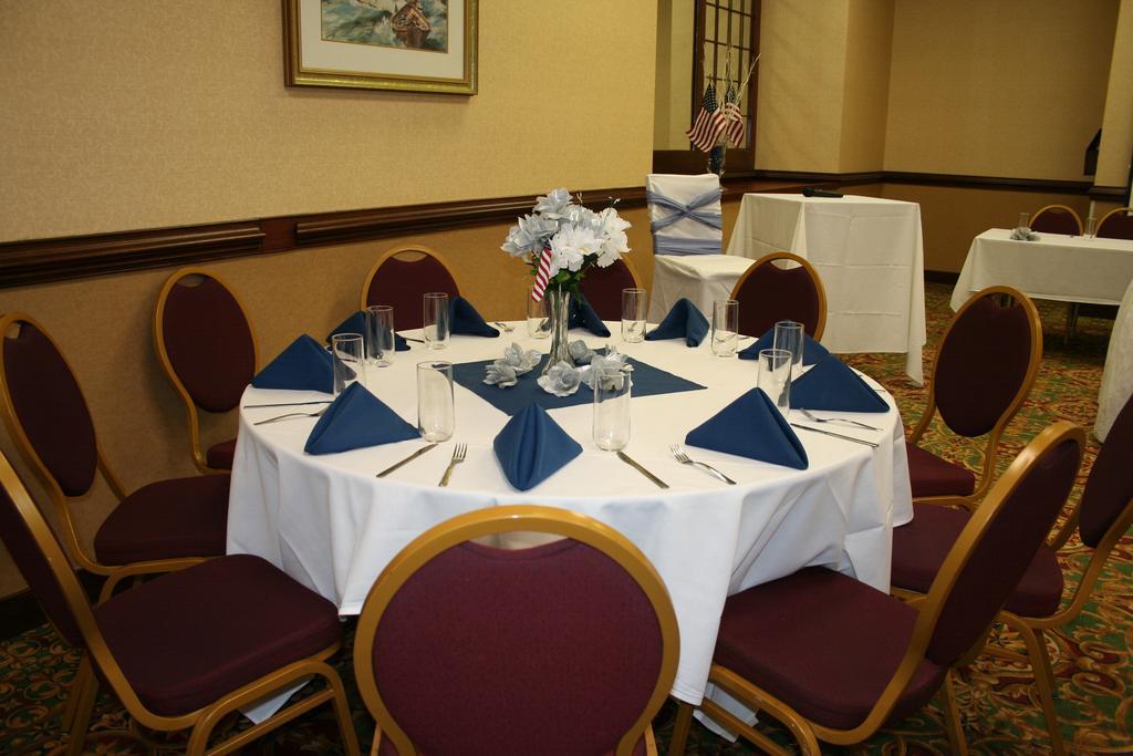 Quality Inn Near Hampton Coliseum Екстериор снимка